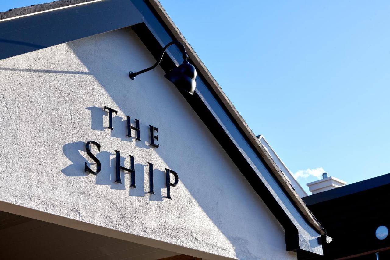 The Ship Hotel Parkgate  Exterior foto